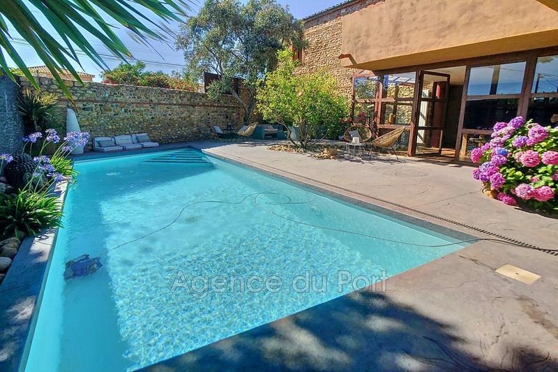 Villa - 260 m² - 6 pièces