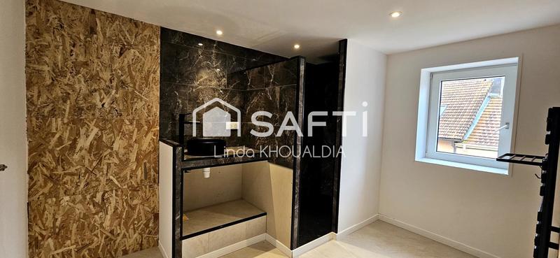 Maison - 251 m² - 7 pièces