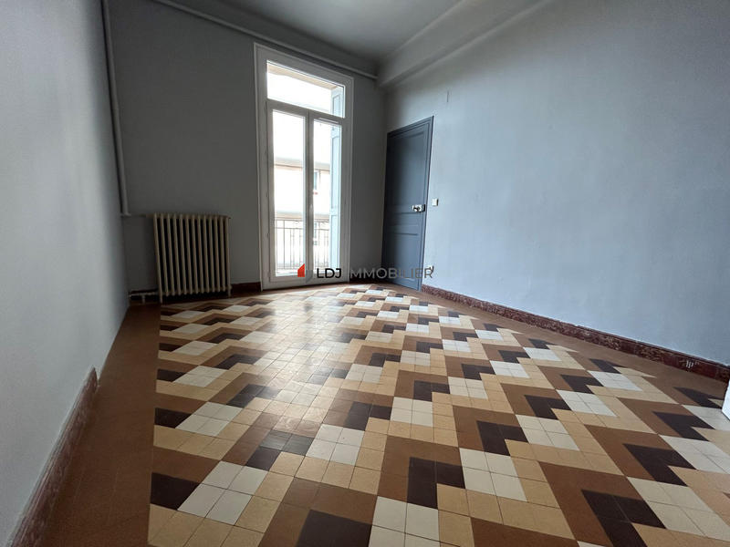 Appartement - 100 m² - 3 pièces