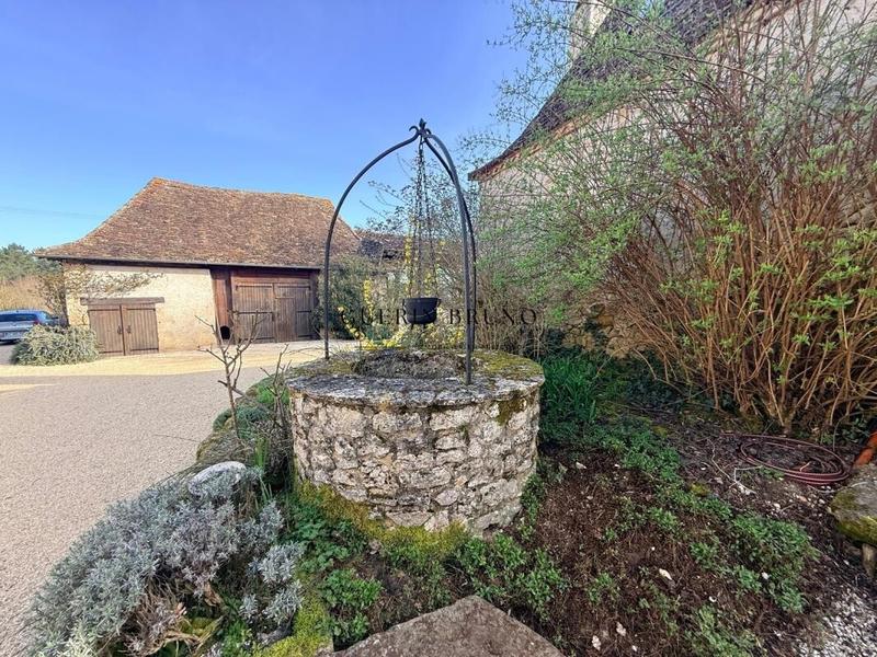 Propriété - 364 m² - 10 pièces