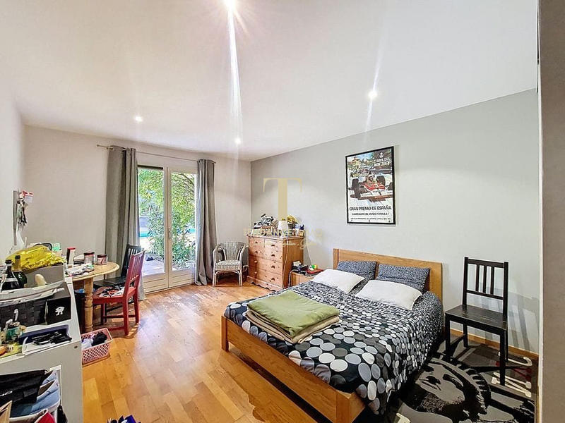 Villa - 215 m² - 7 pièces