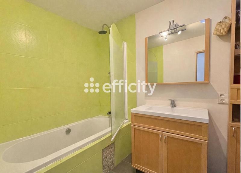 Maison - 101 m² - 5 pièces