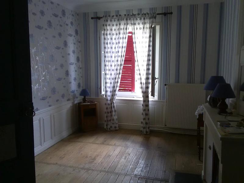 Maison - 242 m² - 8 pièces