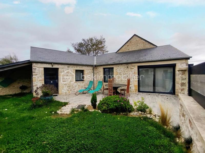 Maison en pierre - 189 m² - 7 pièces