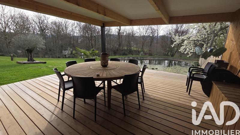 Maison de maîtres - 265 m² - 8 pièces