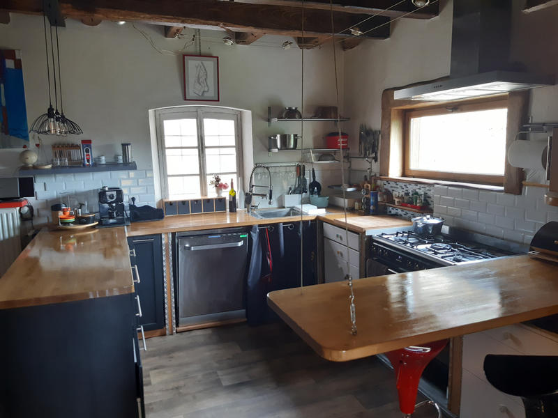 Propriété - 195 m² - 8 pièces