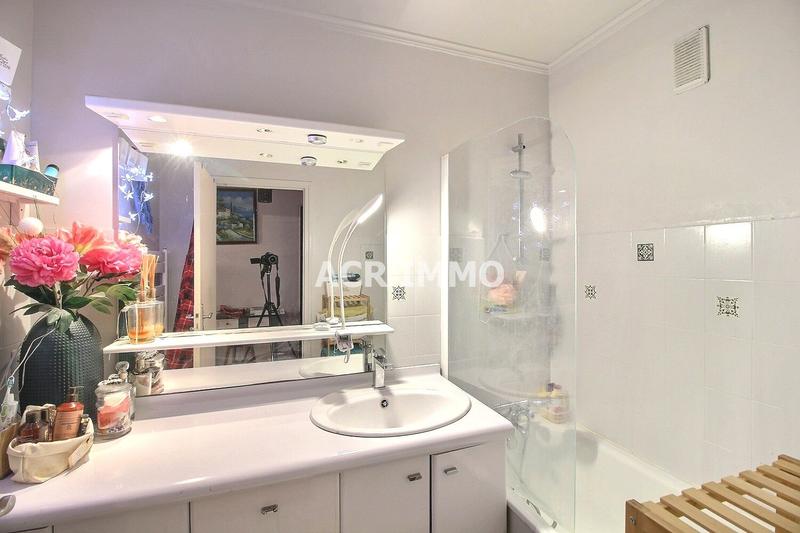 Appartement - 60 m² - 2 pièces