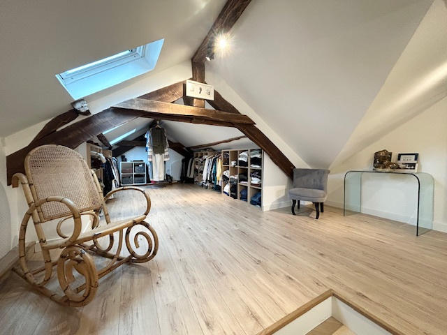 Maison - 198 m² - 7 pièces