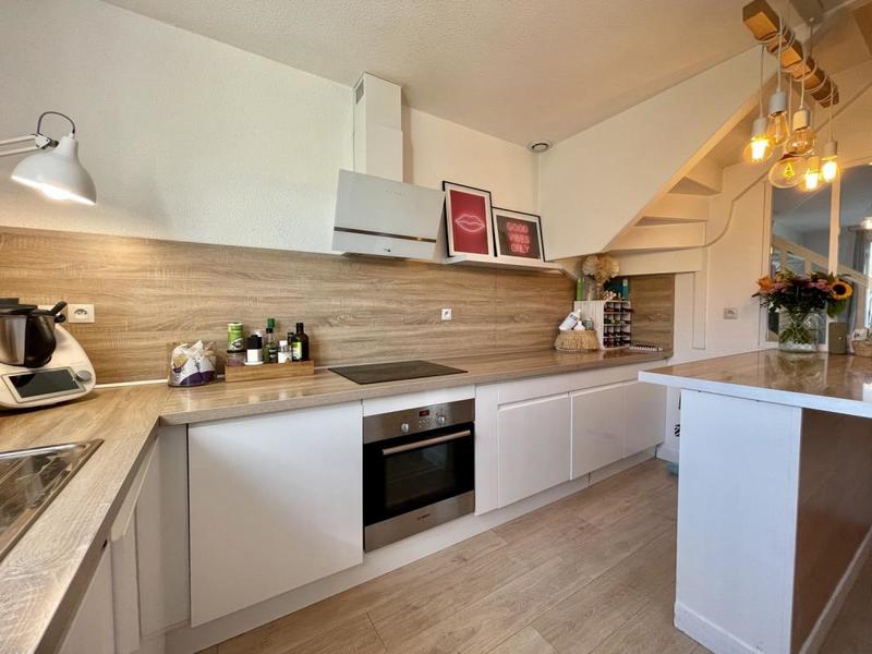 Appartement - 80 m² - 4 pièces