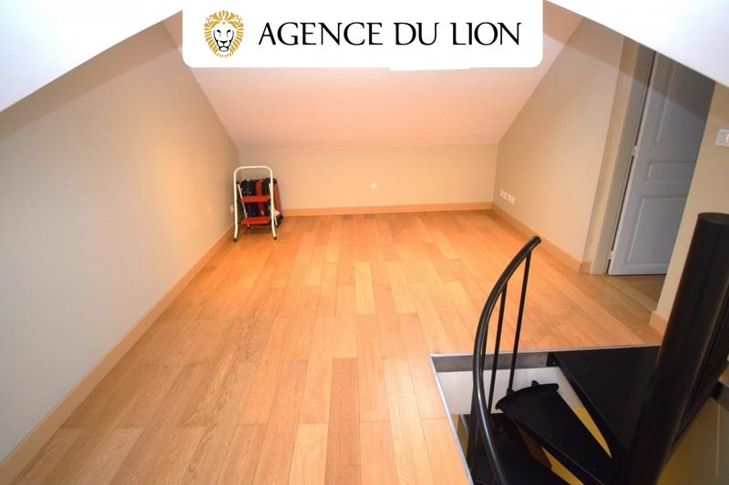 Maison - 97 m² - 6 pièces