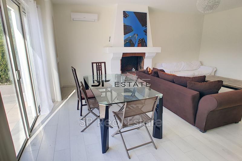 Maison - 107 m² - 4 pièces