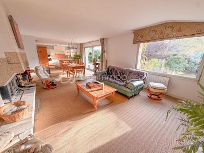 Maison - 131 m² - 6 pièces