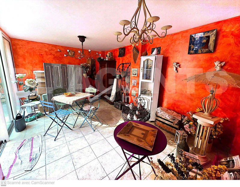 Maison - 180 m² - 6 pièces