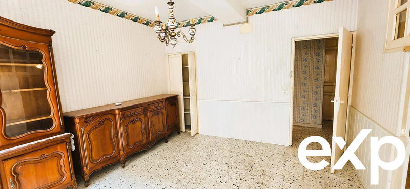 Maison - 255 m² - 9 pièces