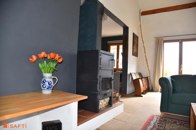 Maison - 240 m² - 8 pièces
