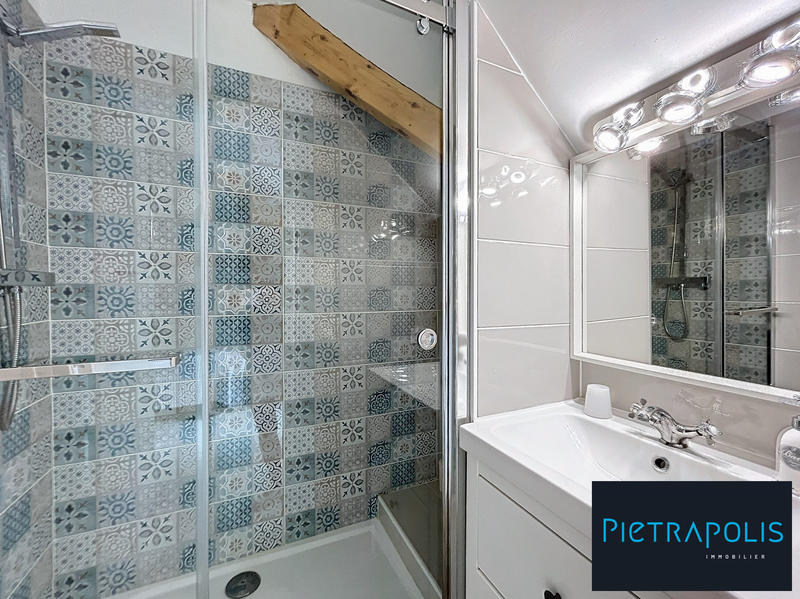 Maison - 380 m² - 12 pièces