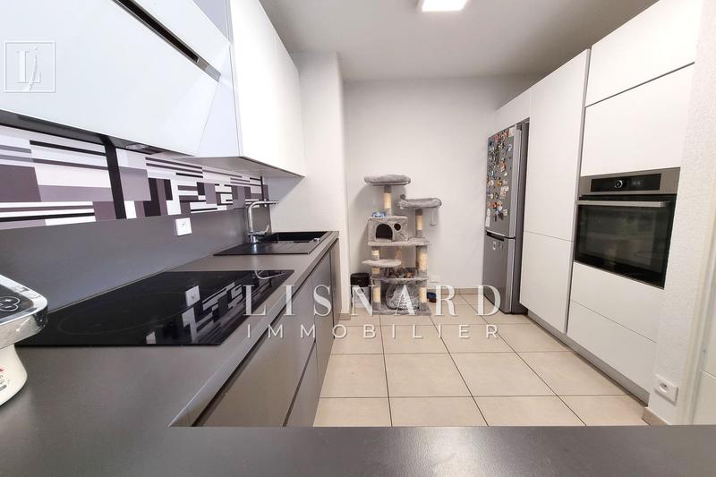 Appartement - 60 m² - 3 pièces