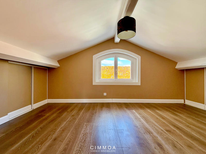 Maison - 91 m² - 5 pièces