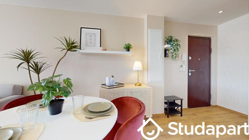 Chambre - 9 m² - 1 pièce