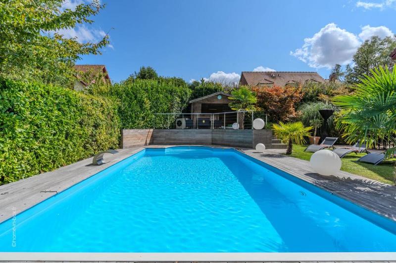 Maison - 158 m² - 6 pièces