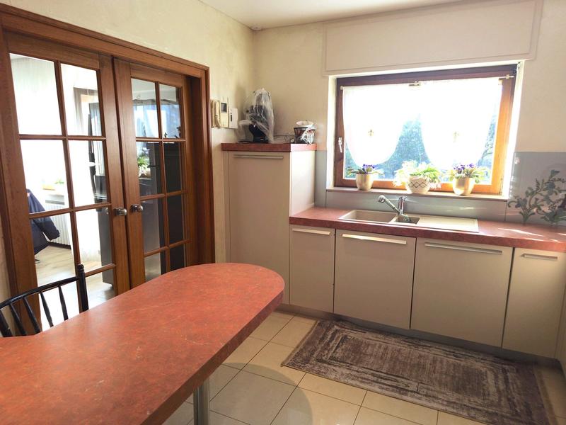Maison - 166 m² - 8 pièces