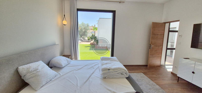 Villa - 185 m² - 4 pièces