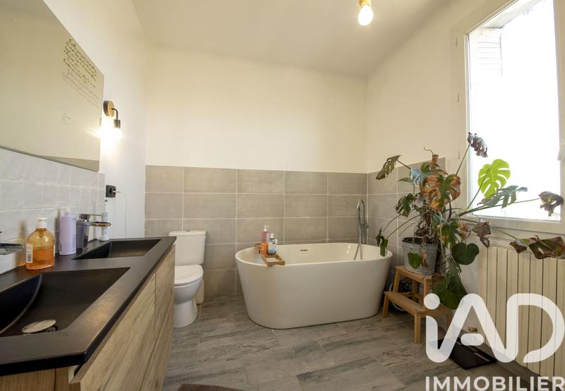 Maison - 137 m² - 5 pièces