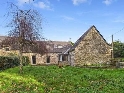 Maison - 107 m² - 6 pièces