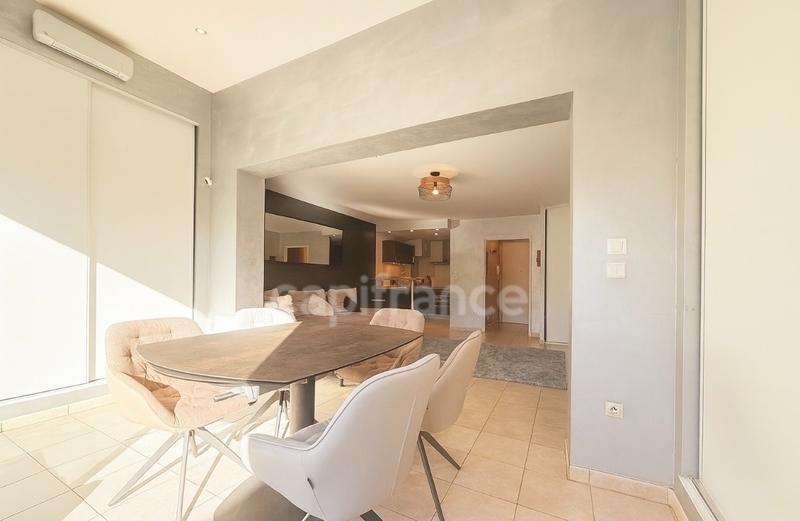 Appartement - 83 m² - 4 pièces