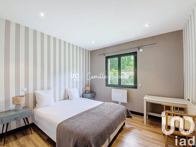 Maison - 184 m² - 7 pièces