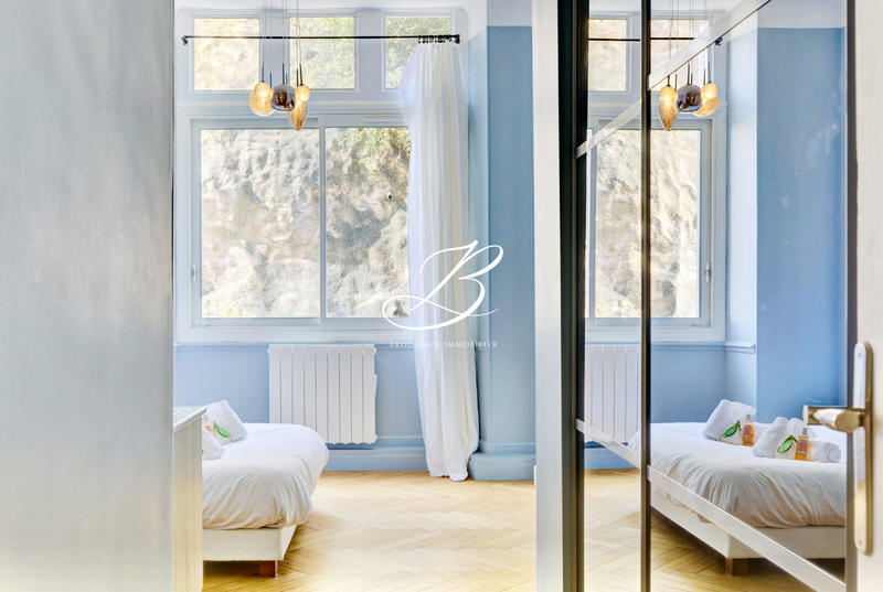 Appartement - 165 m² - 4 pièces