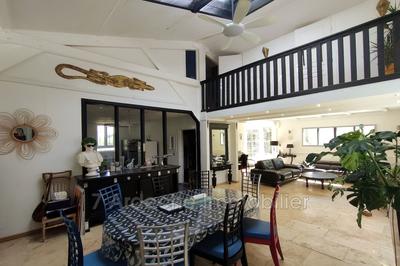 Maison - 110 m² - 3 pièces