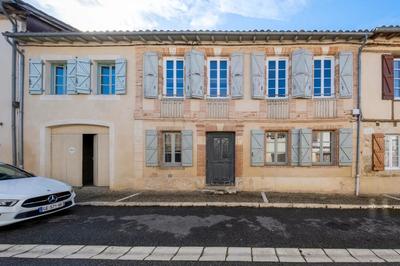 Maison - 333 m² - 15 pièces