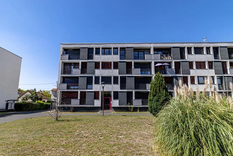 Appartement - 64 m² - 4 pièces