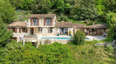 Villa - 188 m² - 7 pièces