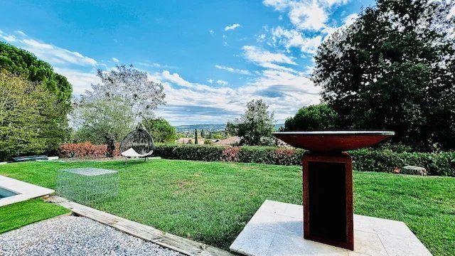 Maison - 146 m² - 7 pièces