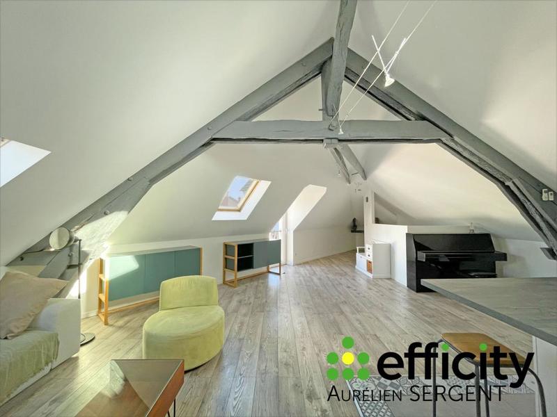 Appartement - 100 m² - 4 pièces