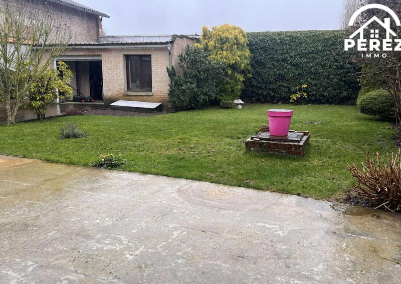 Maison - 202 m² - 8 pièces