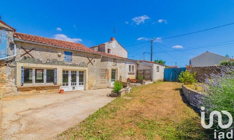 Maison - 262 m² - 6 pièces