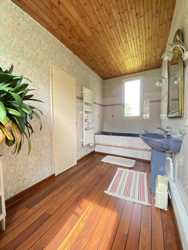 Maison - 167 m² - 6 pièces