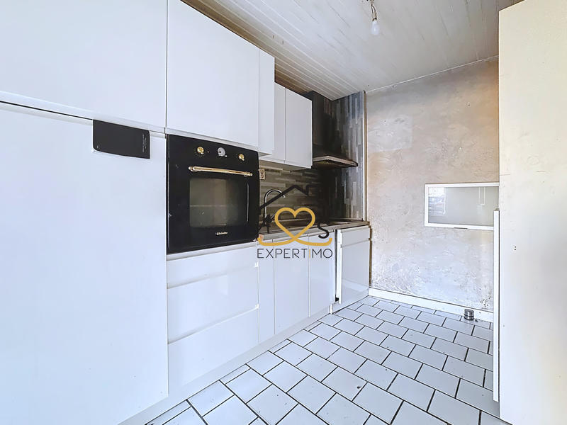 Maison - 94 m² - 6 pièces