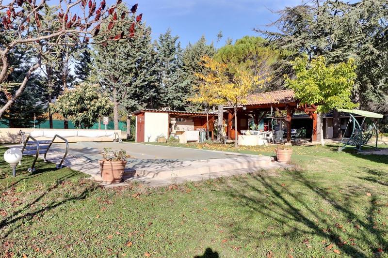 Villa - 180 m² - 6 pièces