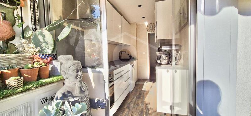 Appartement - 64 m² - 3 pièces