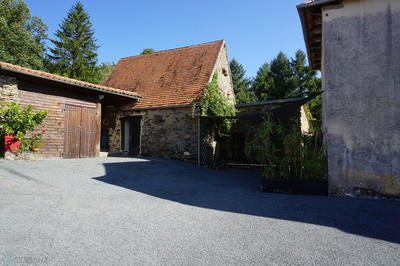 Maison - 215 m² - 12 pièces