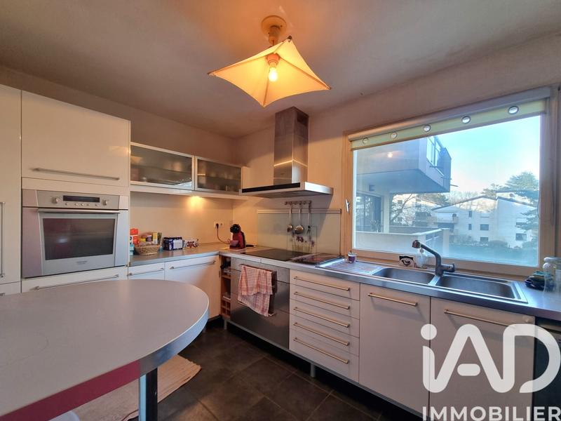 Appartement - 80 m² - 3 pièces