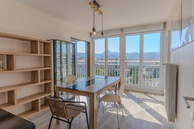 Appartement - 75 m² - 3 pièces