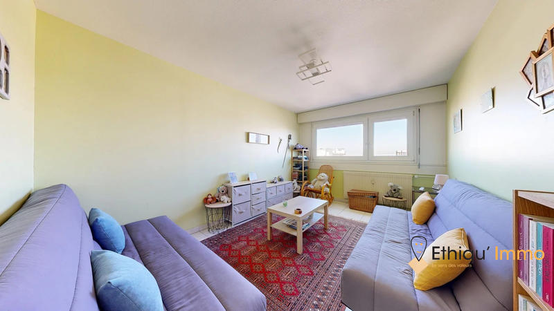 Appartement - 115 m² - 5 pièces