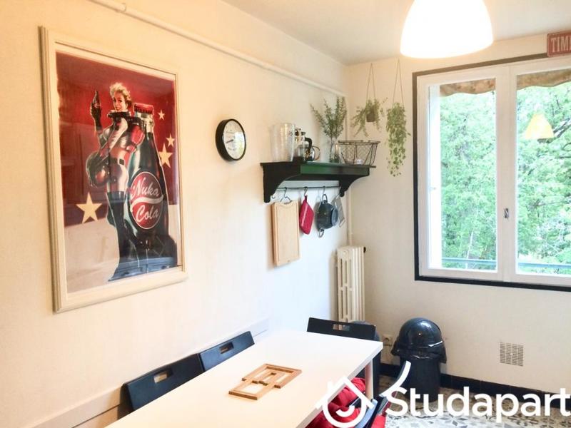 Chambre - 12 m² - 1 pièce