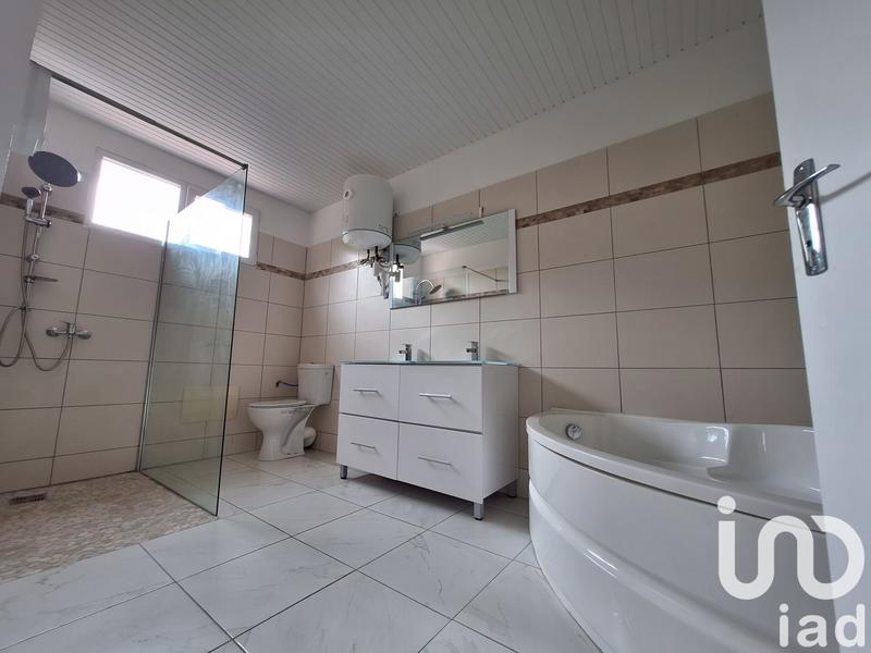 Maison - 442 m² - 12 pièces