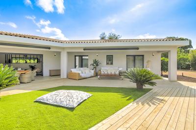 Villa - 185 m² - 8 pièces